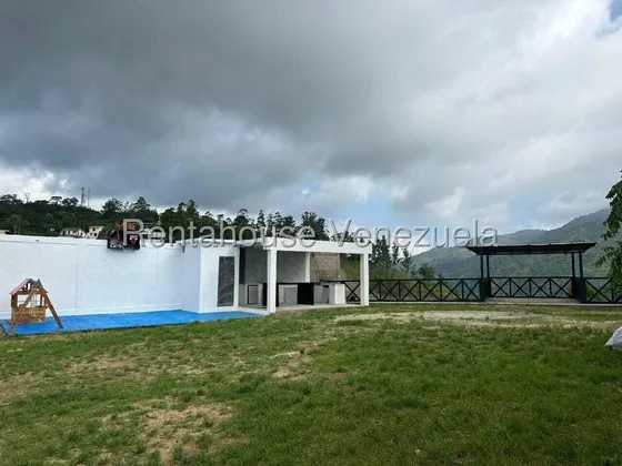 Oportunidad Unica!!! Terreno En Venta, Urb Altamira, La Entrada, Naguanagua. Donde La Naturaleza Y La Exclusividad Se Fusiona En Este Hermoso Lugar, Son 838,5 Mts, Con Vistas Espectaculares