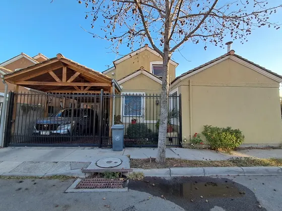 En Venta Hermosa Casa 4d 3b En Santa Filomena De Nos