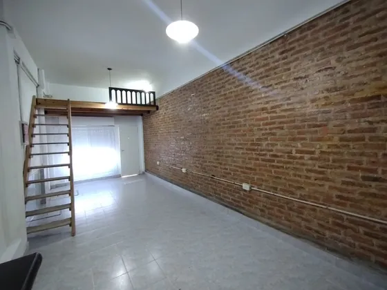 Venta. Monoambiente Con Entrepiso, Al Frente. Excelente Oportunidad!