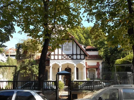 Belgrano, Ph De Estilo, Unico, 4 Ambientes Con Cochera Fija 