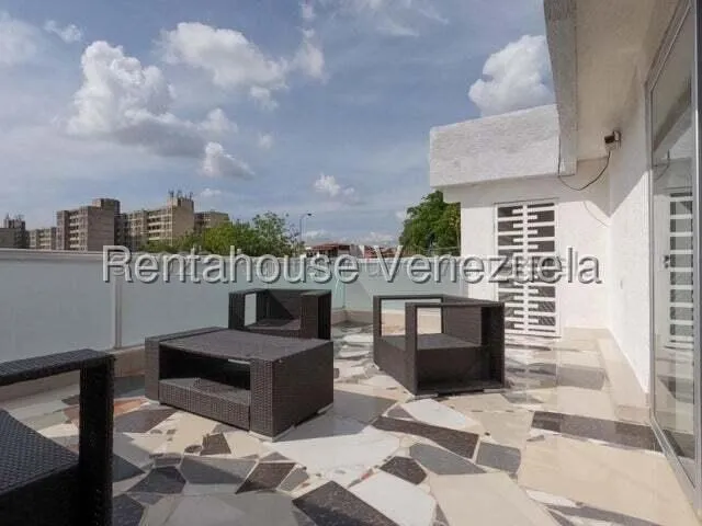  Mehilyn Perez Vende Elegante Casa Ubicada Urb En Barquisimeto  Contacta Profesional Inmobiliario  