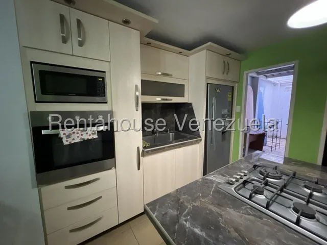 Sorangel Vargas Vende Hermosa Casa En Excelente Ubicacion Con Piscina, Caminos De Tarabana Cabudare Mls #25-10009