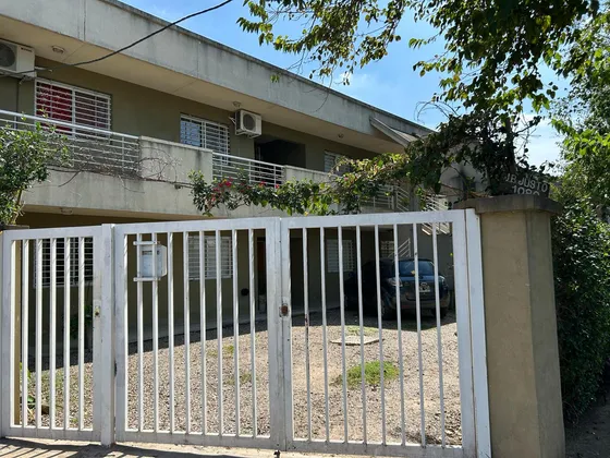Venta 2 Ambientes Con Patio En Planta Baja