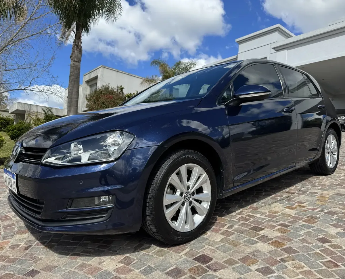 Volkswagen Golf 1.4 Comfortline TSI DSG