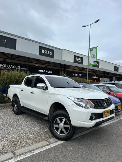 Mitsubishi L200 2.5l