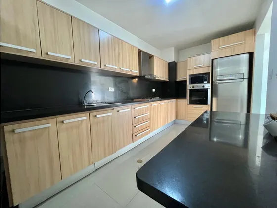 En Alquiler Apartamento Amoblado Res. Puerto Madero Sábana Larga Prebo