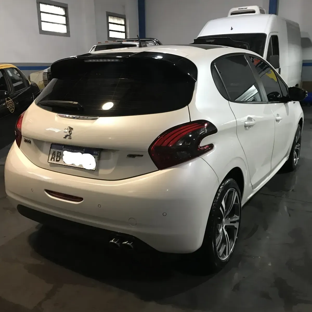 Peugeot 208 1.6 GT THP