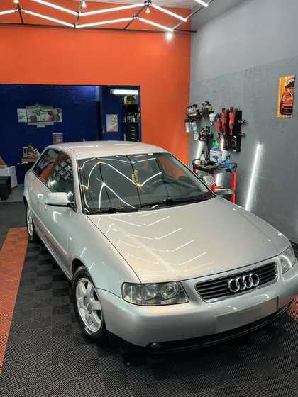 Audi A3 1.8 5p