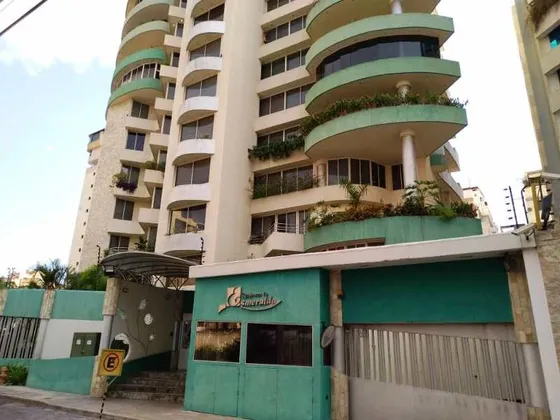 LG Bienes Raices Vende Apartamento En La Urb. La Soledad
