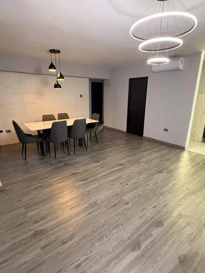 Apartamento En Venta En La Avenida Victoria Caracas Remodelado Con Mobiliario A Estrenar