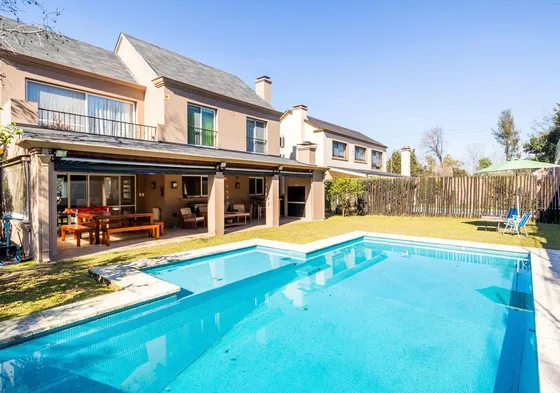 Casa En Venta En Talar Chico, Pacheco - Apto Credito