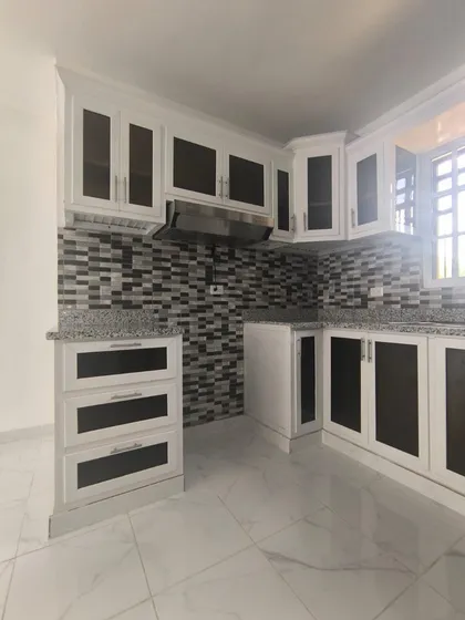 Apartamento De 2 Habitaciones Un Baño Sala Cocina Comedor 