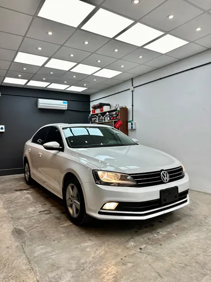 Volkswagen Vento 2.5 Advance Plus 170cv Tiptronic