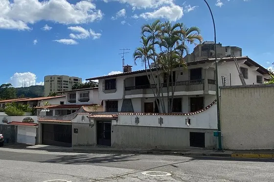 Casa En Venta En Urb. Los Naranjos Del Cafetal