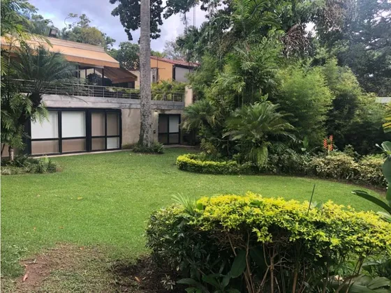 Vendo Terreno 2200m2 Country Club