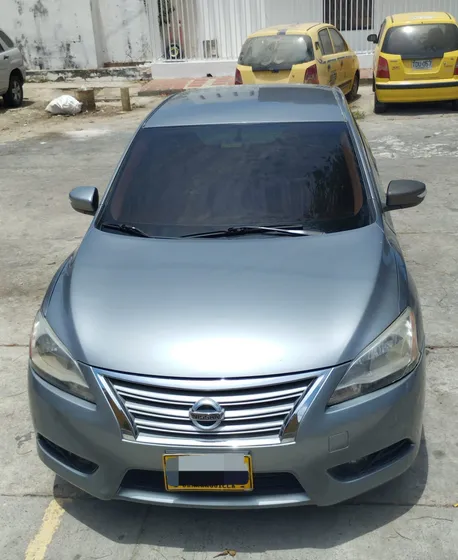 Nissan Sentra 1.8 B17 Advance