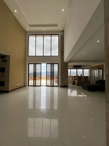 Yosmar Y Fernando Alquiler De Penthouse En Residencias Murano, La Trigaleña 