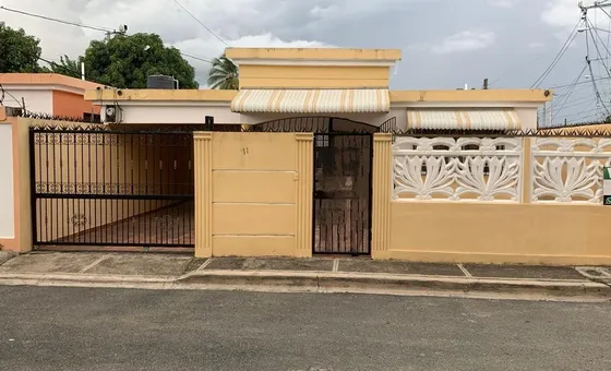 Casa De Oportunidad Próx A Charles De Gaulle Y Bello Campo 
