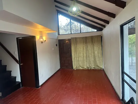 Casa Luminosa Increíble Ubicación Lado Metro Bueras