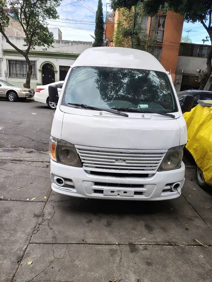 Nissan Urvan 2.5 15 Pas Amplia Aapack Seg Mt
