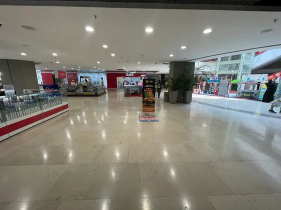 Alquiler De Burbuja En Centro Comercial Cosmocentro