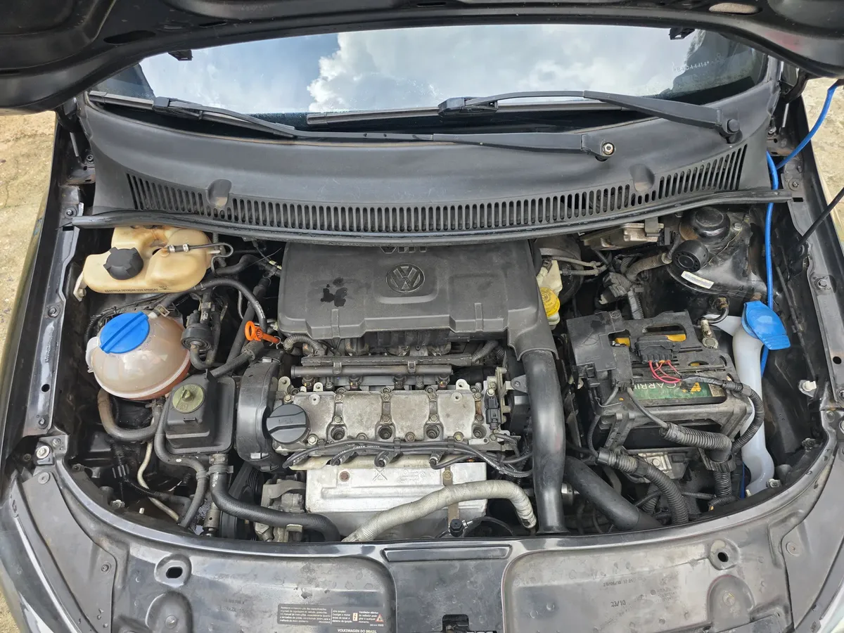 Volkswagen Fox 2011 1.0 Vht Total Flex 3p — foto 10