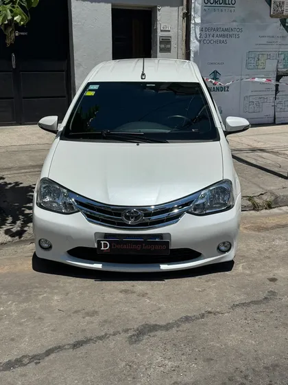 Toyota Etios 1.5 Platinum