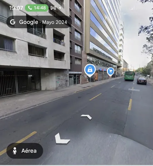 Estacionamiento Metro Moneda (torre Entel)