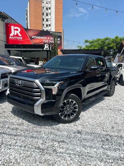 Toyota Tundra 3.5 Limited Híbrida 2025