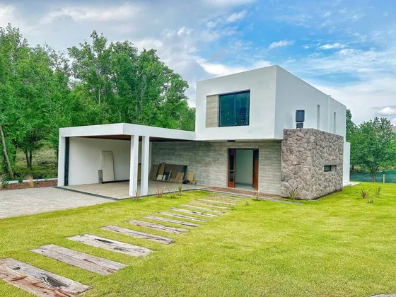 Casa En Venta - Altos De Carlos Paz