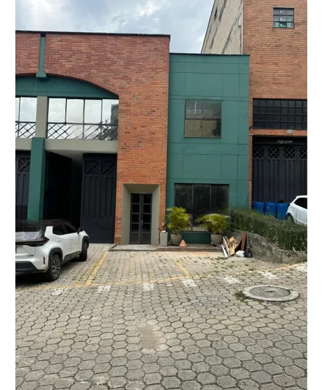 Bodega En Arriendo En Unidad Cerrada En La Estrella