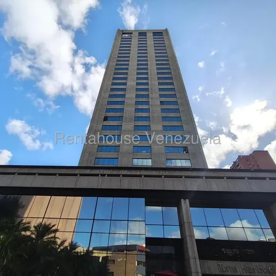 Impulsa Tú Negocio En Uno De Los Centros Empresariales Más Exclusivos De Caracas. Oficina En Alquiler En Prados Del Este. Belkis 26-12332.