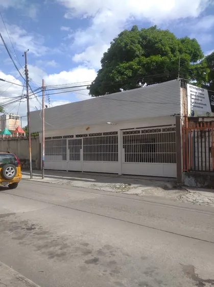 Hh Venta / Alquiler Edificacion Comercial En Valencia