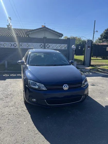 Volkswagen Vento 2.0 Sportline Tsi 200cv Bi-xenon Dsg