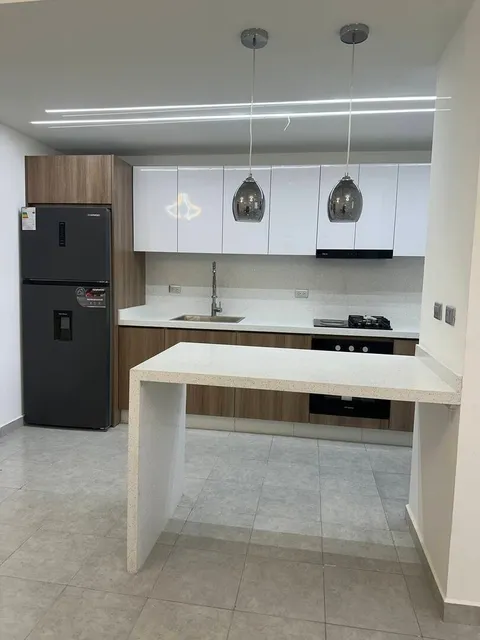 Venta De Apto En Resd Puerta Real Ii, Mañongo, Recién Remodelado Cod Mm 25702