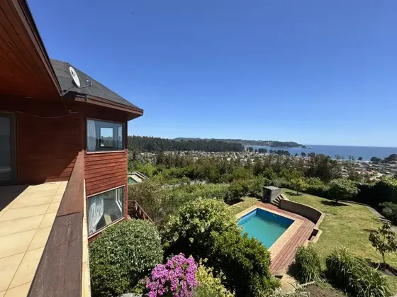 Casa Con Hermosa Vista En Sector Lomas De Pingueral