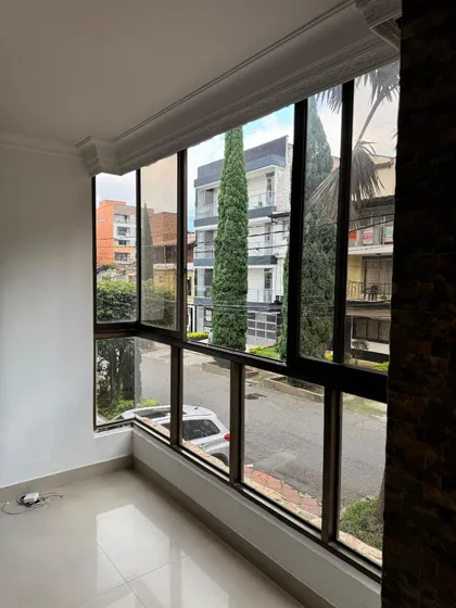 Apartamento En Arriendo En Medellín - Laureles El Nogal - Los Almendros- 109 Mts