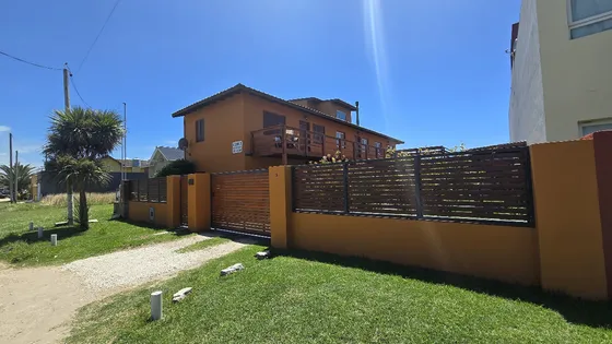 Complejo Turístico En Venta A Metros Del Mar, Camet Norte-santa Clara Del Mar