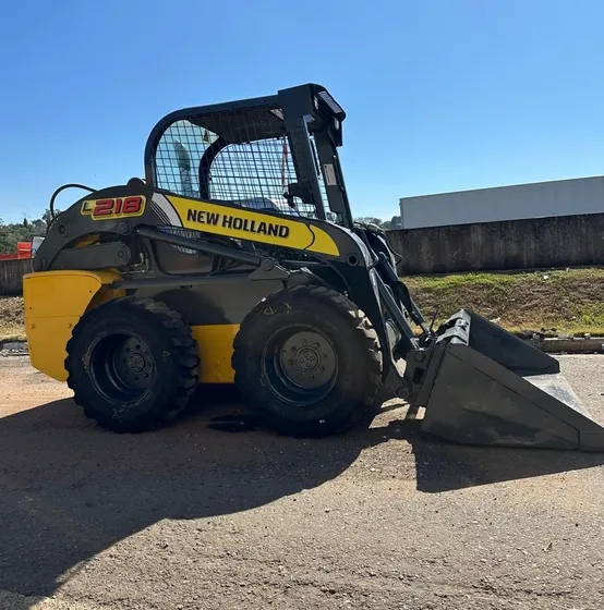 Minicarregadeira New Holland , L218, Ano 2015