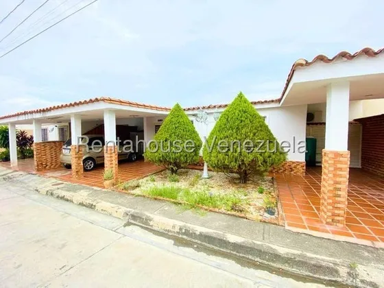 Casa En Venta En Barquisimeto Urb Villas De Yara Totalmente Remodelada Con 3 Habitaciones 2 Baños Cod 25 20546 Comunicate Soy Gabi Irastorza                                                            
