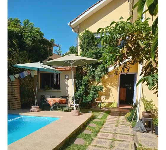 Hermosa Casa Con Vista A La Cordillera, Barrio Consolidado!