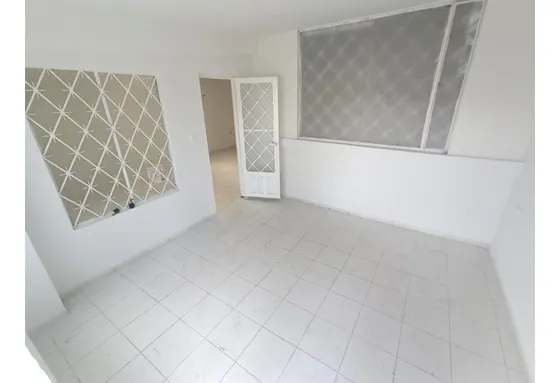 Casa Comercial En Venta En Marsella Kennedy