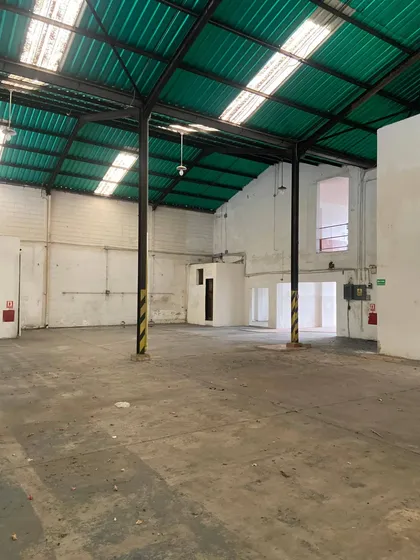 Yasmin Roa Alquila Galpon Ubicado En La Zona Industrial Terrazas De Castillito Cod 329270