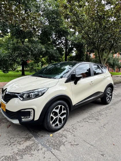 Renault Captur 2.0 Intens Automática