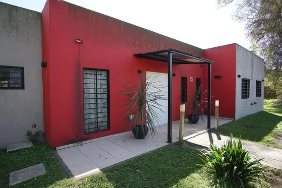 Venta, Casa , 5 Ambientes, 2 Cocheras, Parque, Pileta, Parrilla, Apto Crédito, Ingeniero Maschwitz.