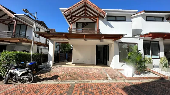 Casa En Montearroyo