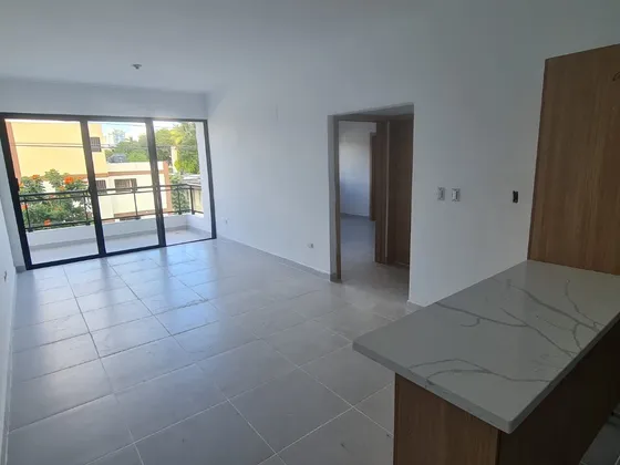Zona Universitaria - Apartamento Nuevo En Alquiler  Vacío -  Balcón 2 Habitaciones 2.5 Baños 2 Parqueos Sala-comedor Cocina Con Desayunador Área Social Con Vista Al Mar, Bar Y Bbq Gimnasio