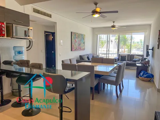 Cad Kabah 404. Departamento Con Vista Al Campo De Golf En Playa Diamante: Confort, Estilo Y Ubicación Privilegiada