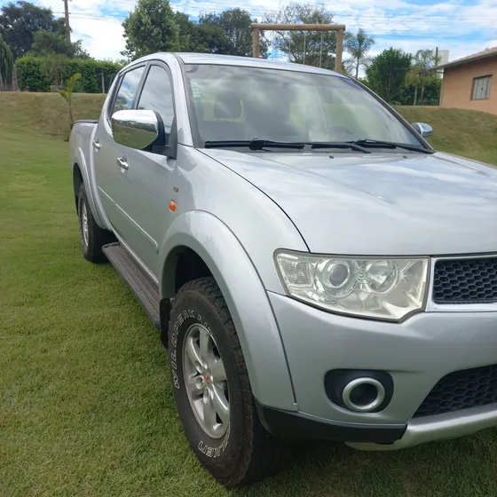 Mitsubishi Triton 3.5 V6 Flex 205cv 4x4 Automatica