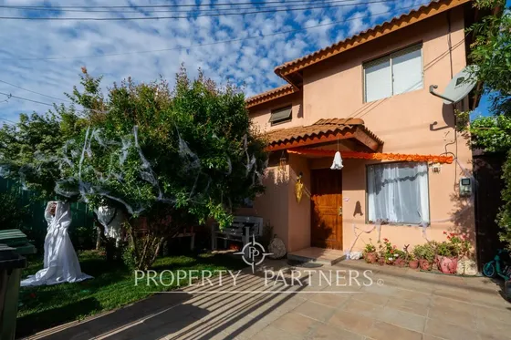 Impecable Casa En Barrio Residencial Tranquilo Del...